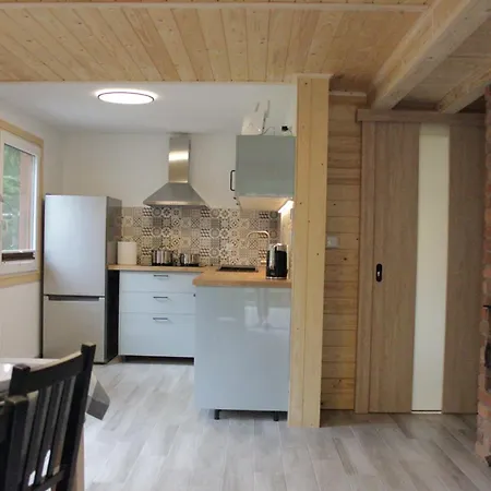 Nad Jeziorem 5 * Kamienica Krolewska